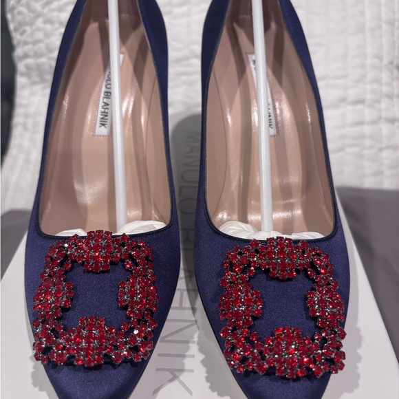 Manolo Blahnik Blue Heels with Red Embellishment. Hangisi 70mm pump - Picture 8 of 16